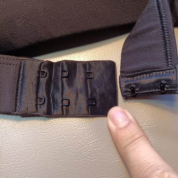 Gymshark women's black padded cup sports athletic bra sz Medium - Picture 5 of 12